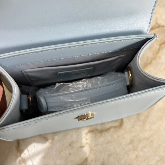 (SOLD) ABERCROMBIE & FITCH Micro Crossbody Bag - Picture 4 of 5